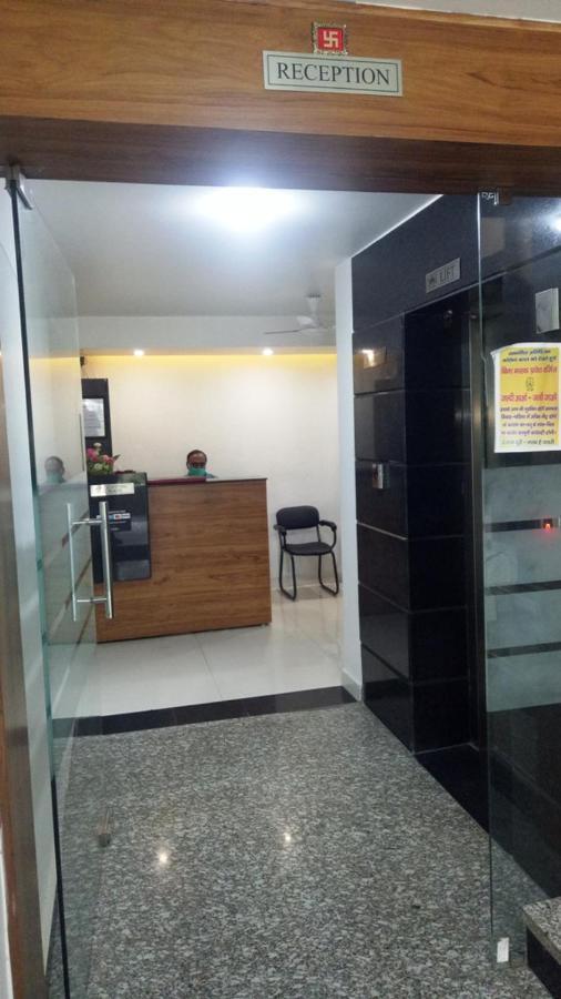 Alankrita Suites & Party Halls מיראט מראה חיצוני תמונה