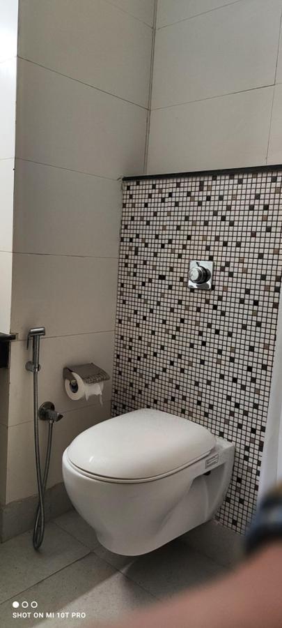 Alankrita Suites & Party Halls מיראט מראה חיצוני תמונה